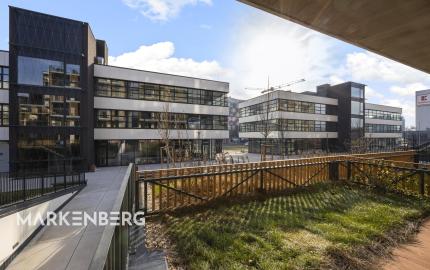 MARKENBERG - Zariadený 2i byt s predzáhradkou, pivnicou a parkingom pre elektromobil