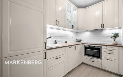 PREDANÝ - charizmatický 2i byt so zariadením, parkingom a pivnicou