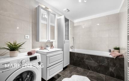 PREDANÝ - charizmatický 2i byt so zariadením, parkingom a pivnicou