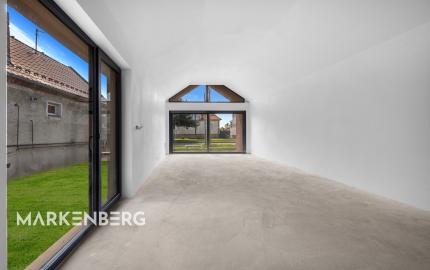 MARKENBERG - 3 izbový dom za cenu bytu so 4m stropmi v pôvodnej časti Chorvátskeho Grobu