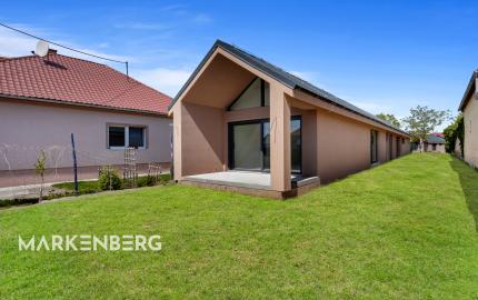 MARKENBERG - 3 izbový dom za cenu bytu so 4m stropmi v pôvodnej časti Chorvátskeho Grobu