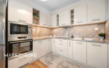 PREDANÝ - Na predaj svetlý 3 izbový byt v tichej časti Karlovej Vsi obklopený zeleňou