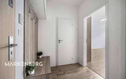 MARKENBERG - na prenájom 2i byt s predzáhradkou, šatníkom a parkovacím miestom
