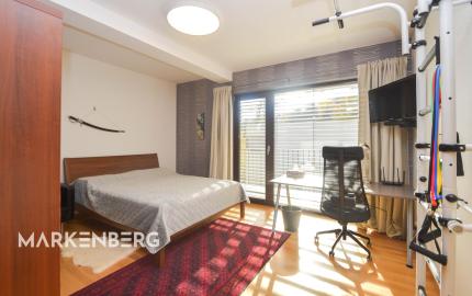 Elegantný 6-izb. rodinný dom s výhľadom na les a mesto - Ahoj