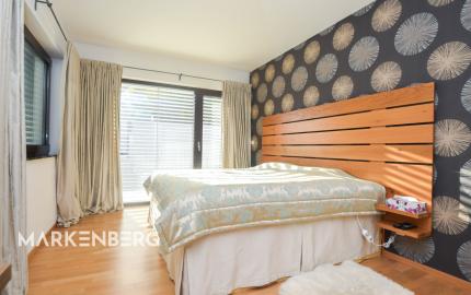 Elegantný 6-izb. rodinný dom s výhľadom na les a mesto - Ahoj