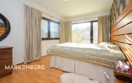 Elegantný 6-izb. rodinný dom s výhľadom na les a mesto - Ahoj