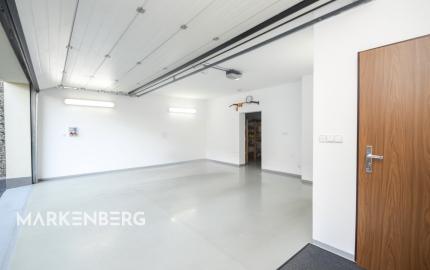 Elegantný 6-izb. rodinný dom s výhľadom na les a mesto - Ahoj