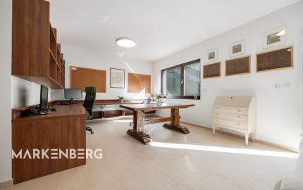 MARKENBERG I Výnimočný 6-izb. rodinný dom s výhľadom na les a mesto