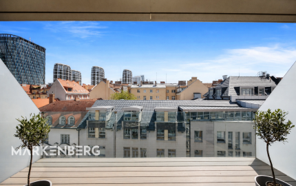 Exkluzívny 3-izbový penthouse s terasou a výhľadom na downtown - Dunajská ul.