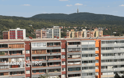 Priestranný 3-izbový byt s loggiou 17 m² a nádherným výhľadom v Dúbravke