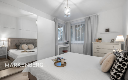 PREDANÝ - charizmatický 2i byt so zariadením, parkingom a pivnicou