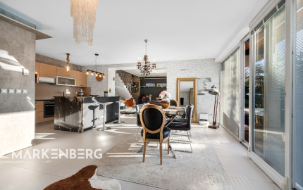 PREDANÝ - exkluzívny 5-izbový rodinný dom s bazénom a krásnou záhradou v Chorvátskom Grobe