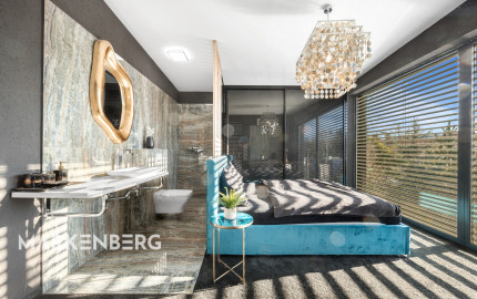 PREDANÝ - exkluzívny 5-izbový rodinný dom s bazénom a krásnou záhradou v Chorvátskom Grobe