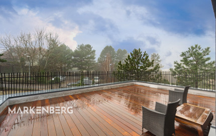 PREDANÝ - jedinečný 2i byt s 2 terasami, záhradkou a unikátnym výhľadom na les