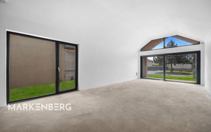 MARKENBERG - 3 izbový dom za cenu bytu so 4m stropmi v pôvodnej časti Chorvátskeho Grobu