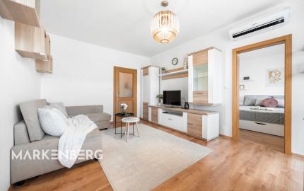 PREDANÝ - Na predaj svetlý 3 izbový byt v tichej časti Karlovej Vsi obklopený zeleňou