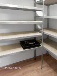 PREDANÝ - Na predaj svetlý 3 izbový byt v tichej časti Karlovej Vsi obklopený zeleňou