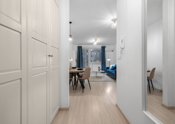 PREDANÝ - charizmatický 2i byt so zariadením, parkingom a pivnicou