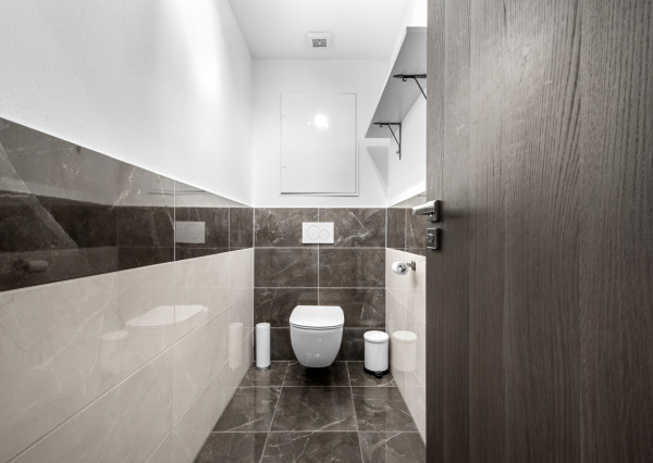 PREDANÝ - charizmatický 2i byt so zariadením, parkingom a pivnicou