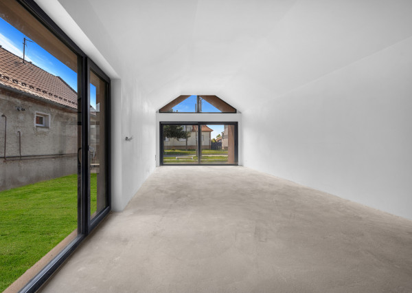 MARKENBERG - 3 izbový dom za cenu bytu so 4m stropmi v pôvodnej časti Chorvátskeho Grobu