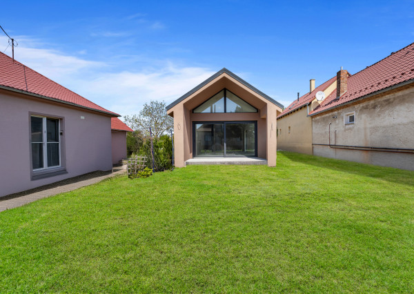 MARKENBERG - 3 izbový dom za cenu bytu so 4m stropmi v pôvodnej časti Chorvátskeho Grobu