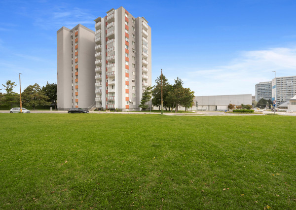 MARKENBERG (REZERVOVANÝ) - Slnečný 2i byt s balkónom a krásnym výhľadom