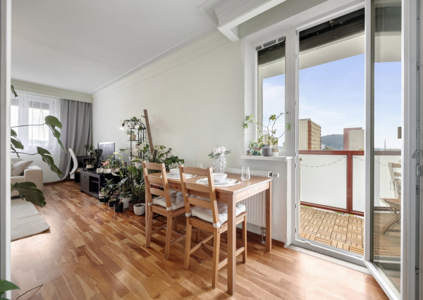 MARKENBERG (REZERVOVANÝ) - Slnečný 2i byt s balkónom a krásnym výhľadom