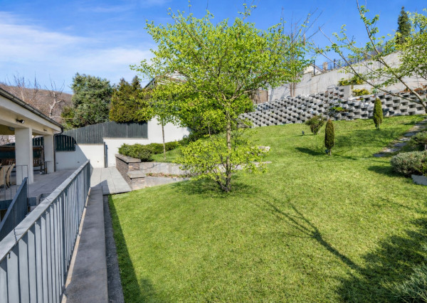 MARKENBERG I Výnimočný 6-izb. rodinný dom s výhľadom na les a mesto