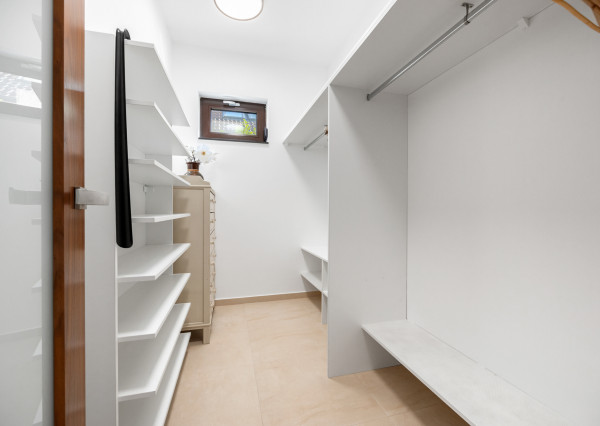 MARKENBERG I Výnimočný 6-izb. rodinný dom s výhľadom na les a mesto