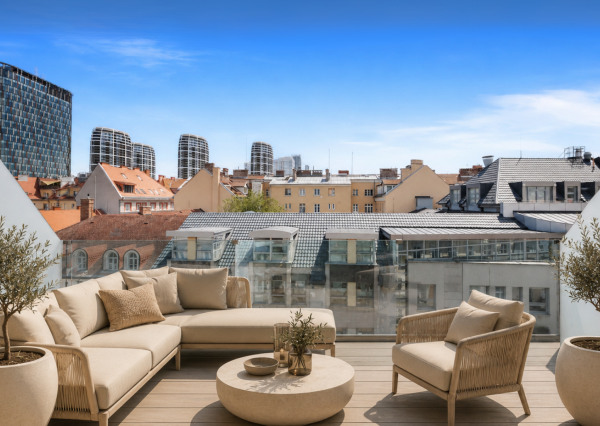 Exkluzívny 3-izbový penthouse s terasou a výhľadom na downtown - Dunajská ul.