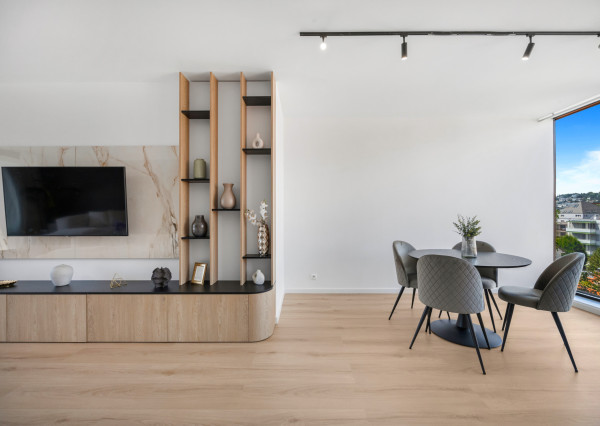 Exkluzívny 3-izbový penthouse s terasou a výhľadom na downtown - Dunajská ul.