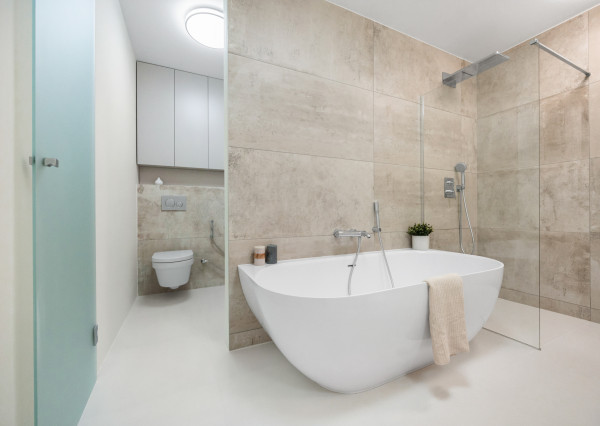 Exkluzívny 3-izbový penthouse s terasou a výhľadom na downtown - Dunajská ul.