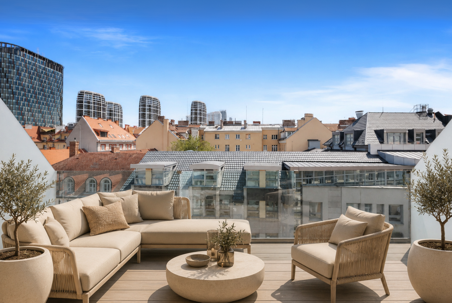 Exkluzívny 3-izbový penthouse s terasou a výhľadom na downtown - Dunajská ul.